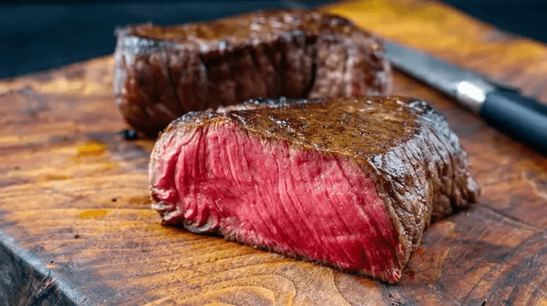 Nên Dùng Thịt Dày Hay Mỏng Để Nấu Bít Tết Sous Vide? 